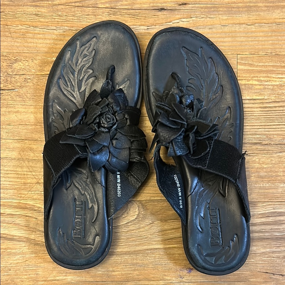 Born Black Floral Casual Sandals Size 6